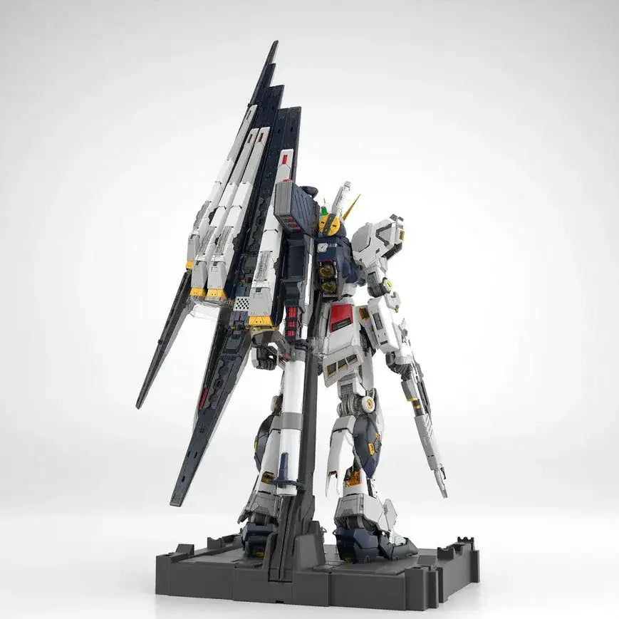 PG Unleashed - 1/60 - RX-93 Nu Gundam